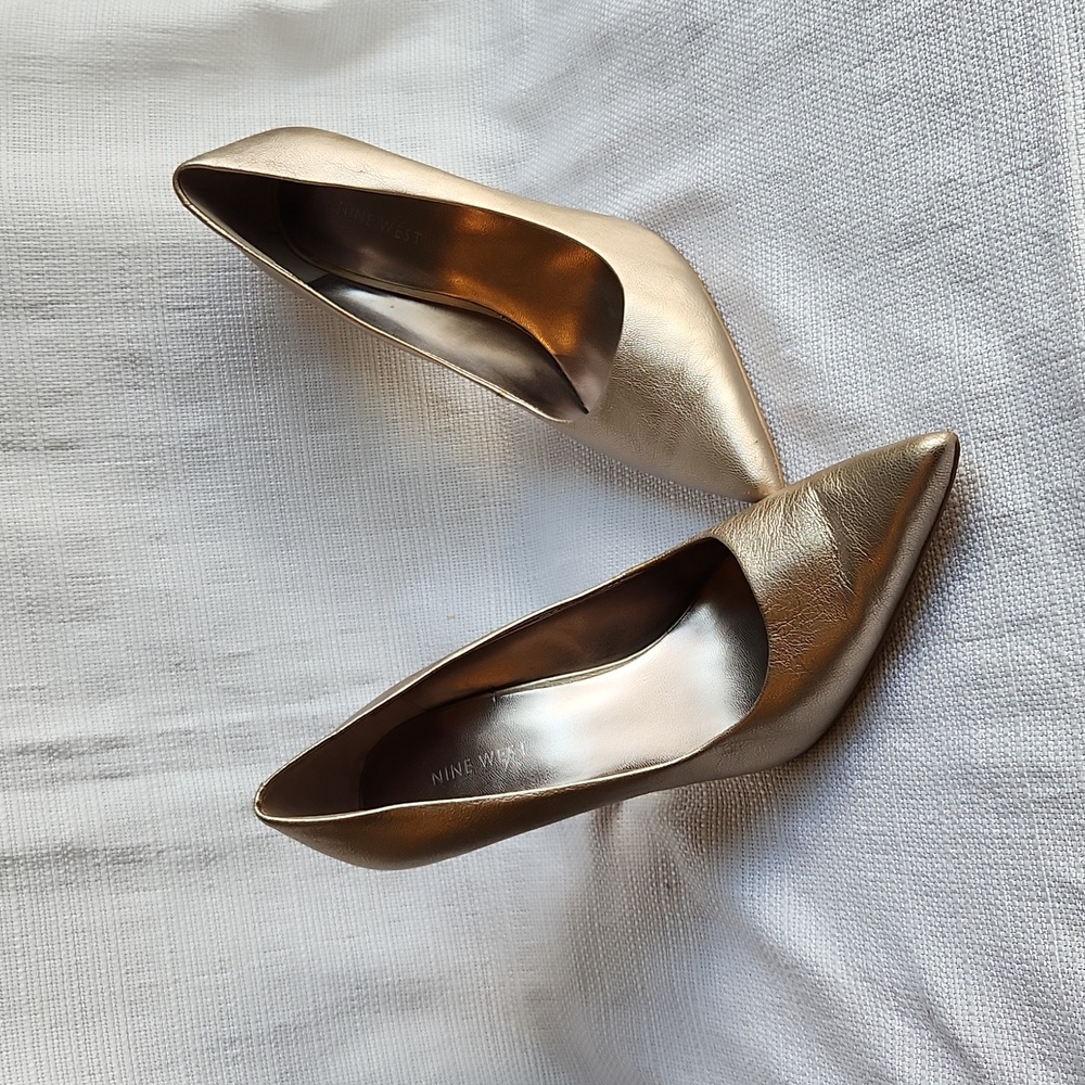 Gold Metallic Pumps